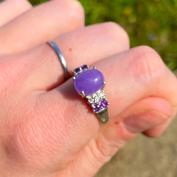 Ring - Picture 2 of 2